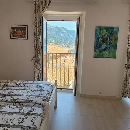 Au Nid D'azur, Vue Daire