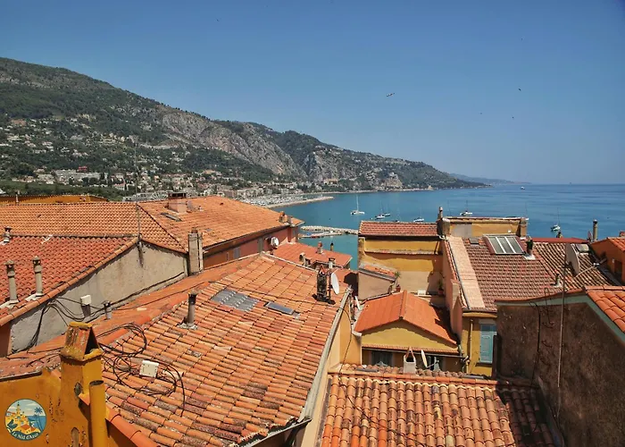 Au Nid D'azur, Vue Daire *