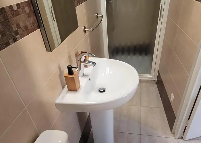 Au Nid D'azur, Vue Menton